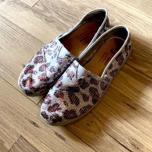 EUC Sequin Leopard Skechers BOBS